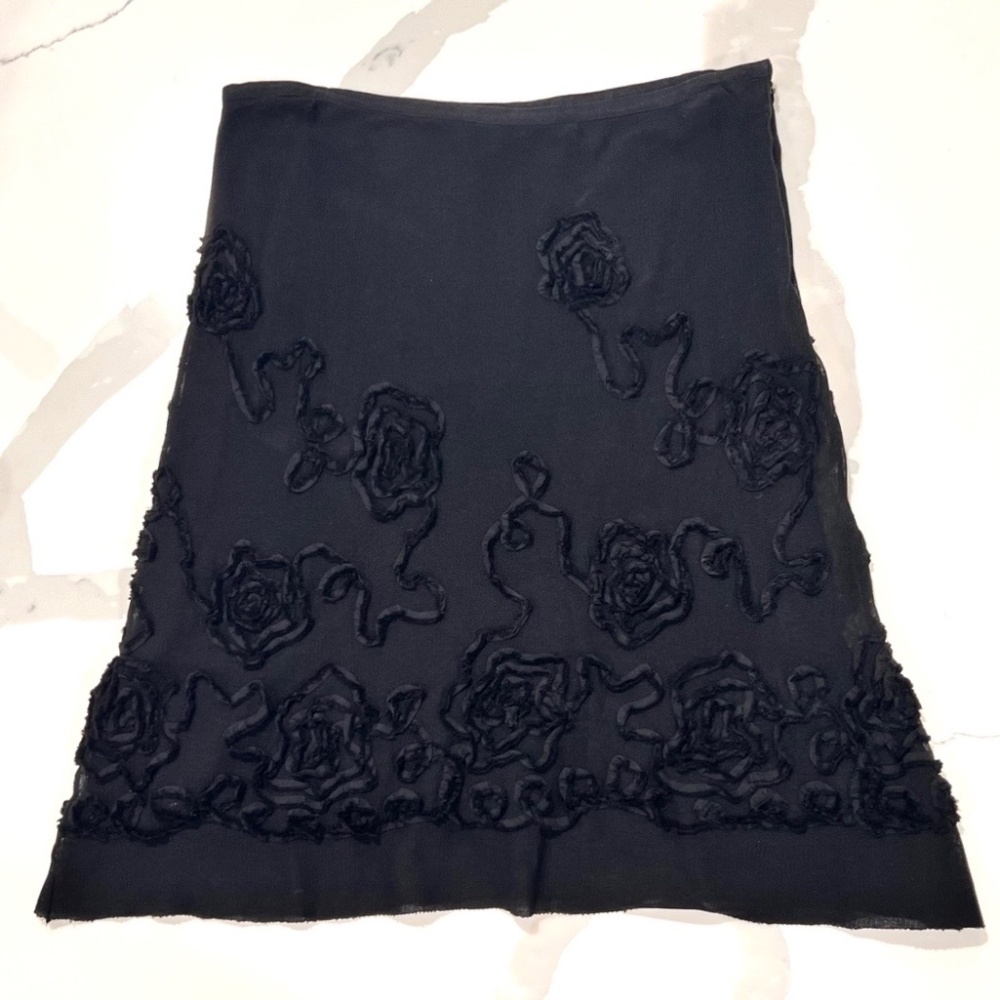 🌈2/$30 EUC Max Studio -Line Ribbon Appliqued Skirt ▪️Size M